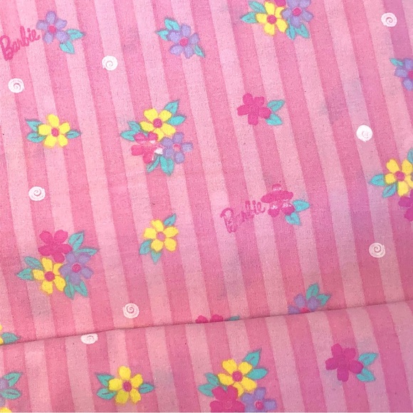 90s Vintage Barbie Bedsheets (Twin Size, Flat Sheet) 1997 - Picture 4 of 9